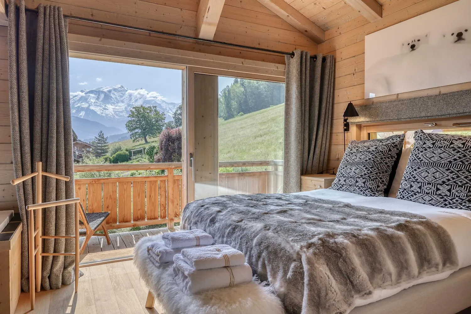 Chalet Monte Bianco I Luxe I Bain Nordique I Sauna Combloux Villa